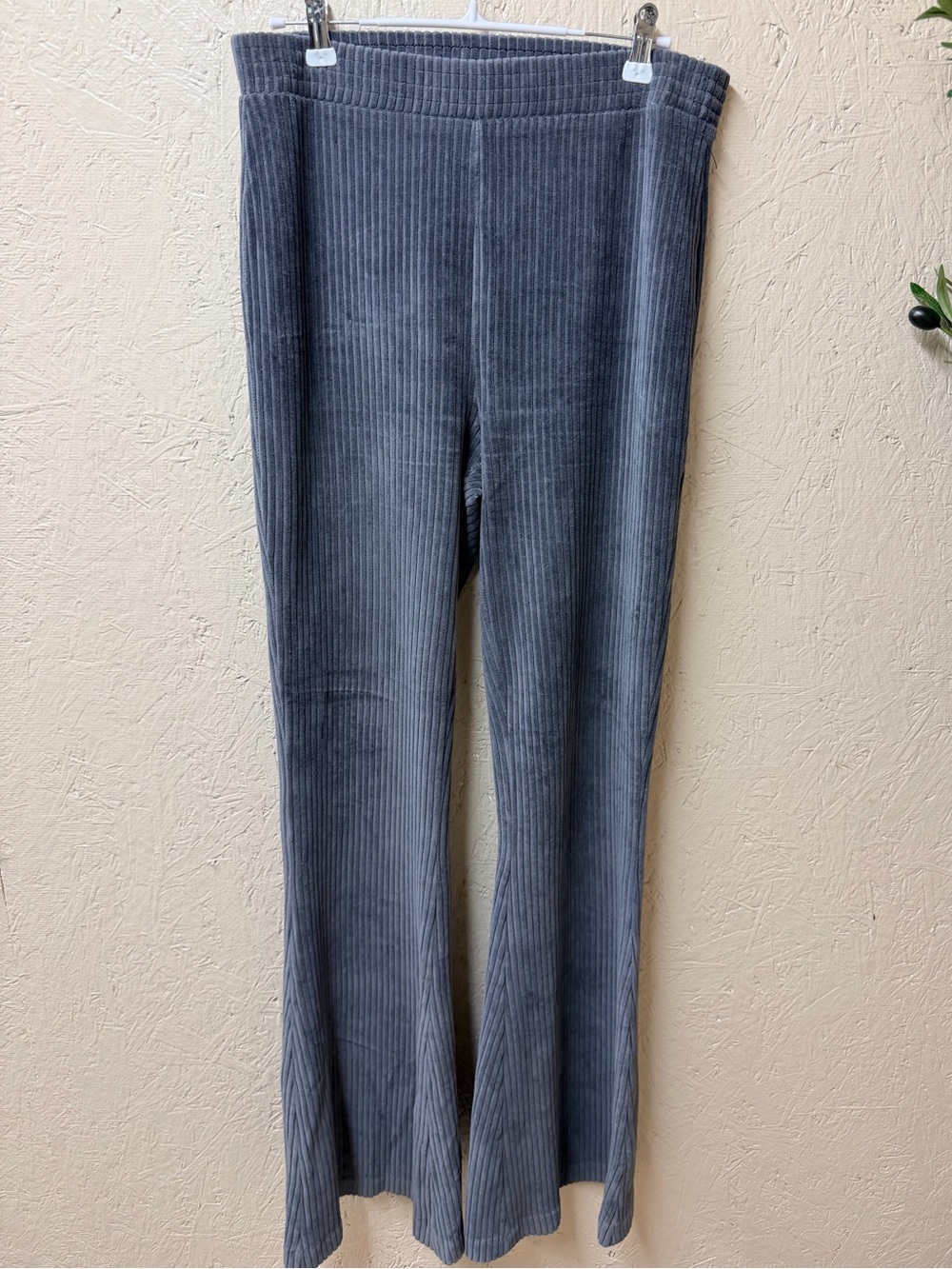 aerie Wide Leg Velvet Pants in Charcoal Gray